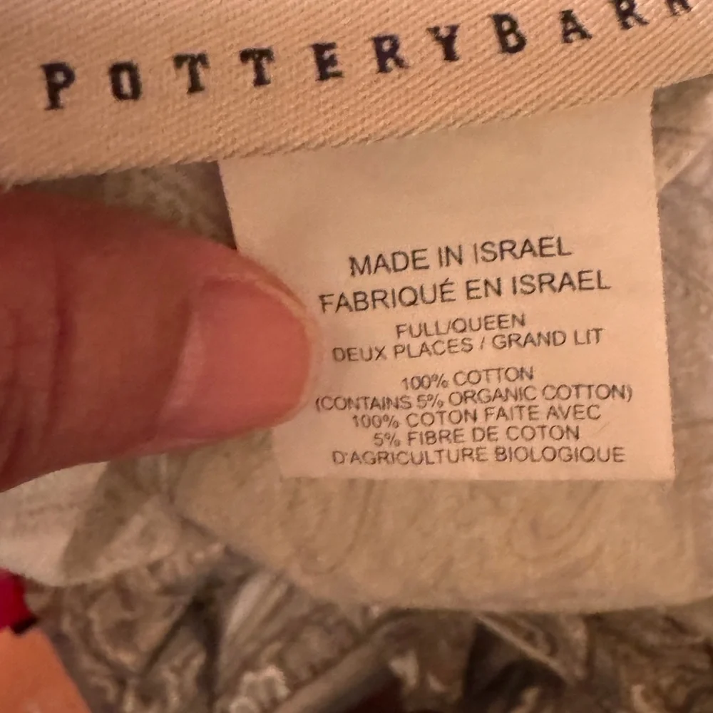 Pottery Barn duvet size queen/ full 100% cotton